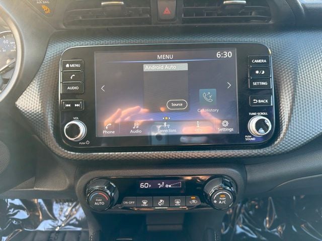 2022 Nissan Kicks SV