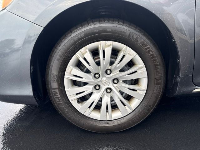 2012 Toyota Camry Hybrid LE