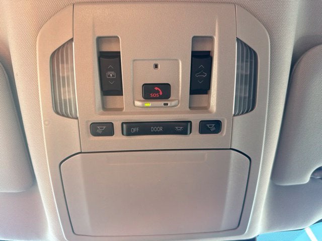 2025 Toyota Highlander Hybrid Platinum