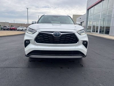 2021 Toyota Highlander Hybrid Platinum