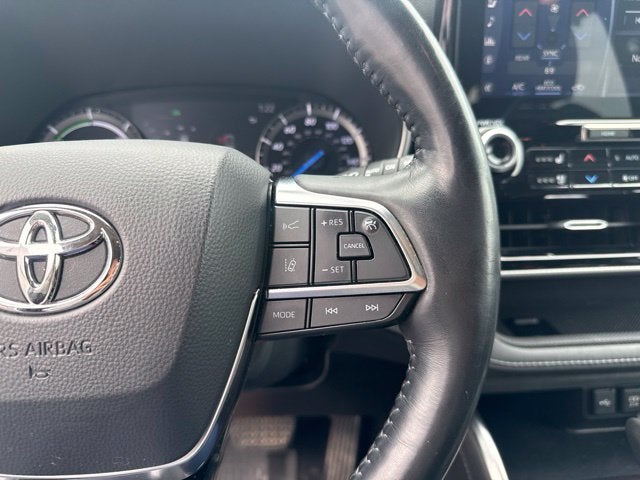 2021 Toyota Highlander Hybrid Platinum