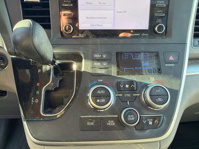 2020 Toyota Sienna LE 8 Passenger
