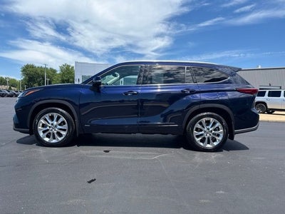 2022 Toyota Highlander Hybrid Limited