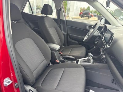 2025 Hyundai Venue SE