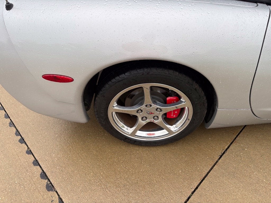 2003 Chevrolet Corvette Base