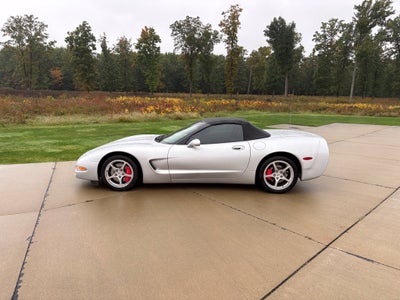 2003 Chevrolet Corvette Base