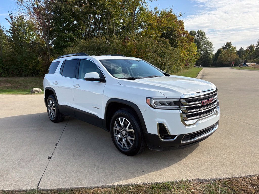 2023 GMC Acadia SLT