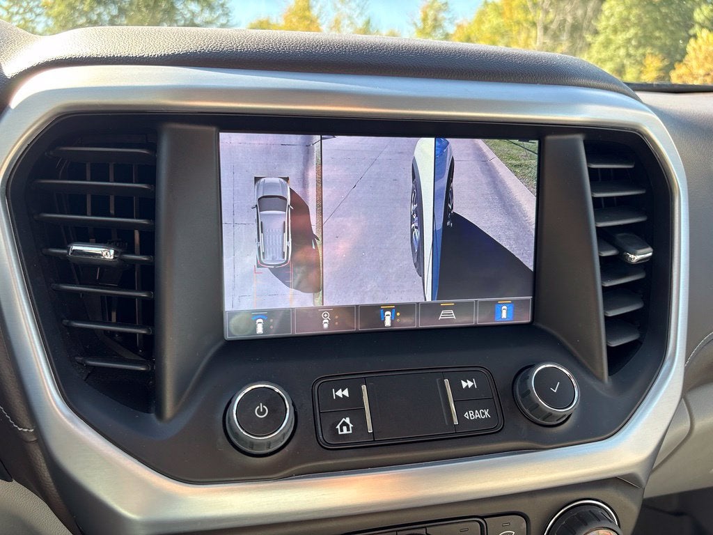 2023 GMC Acadia SLT