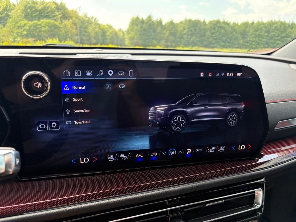 2025 Chevrolet Traverse RS