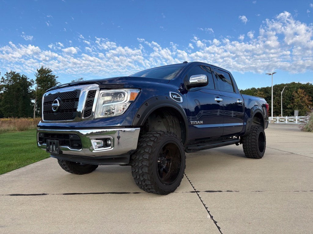 2017 Nissan Titan SL
