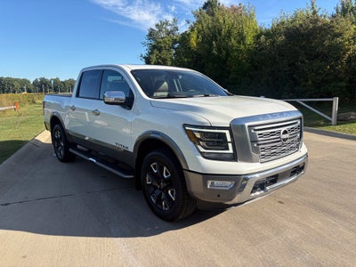 2023 Nissan Titan Platinum Reserve