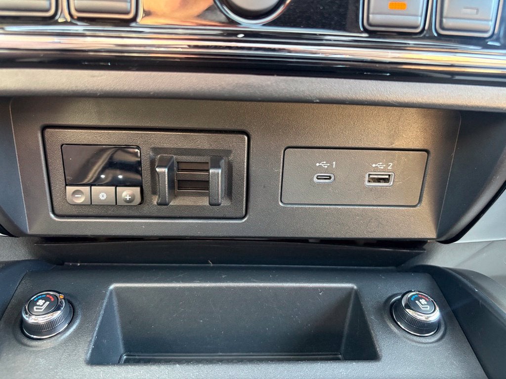 2023 Nissan Titan Platinum Reserve