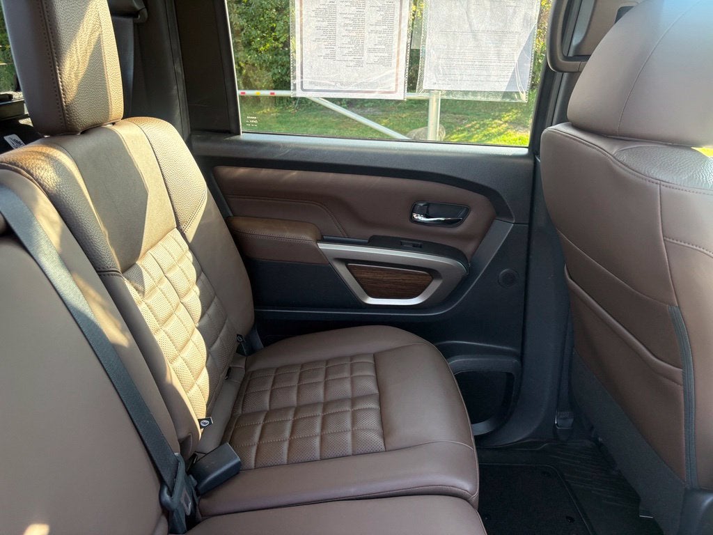 2023 Nissan Titan Platinum Reserve