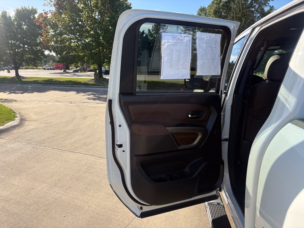 2023 Nissan Titan Platinum Reserve