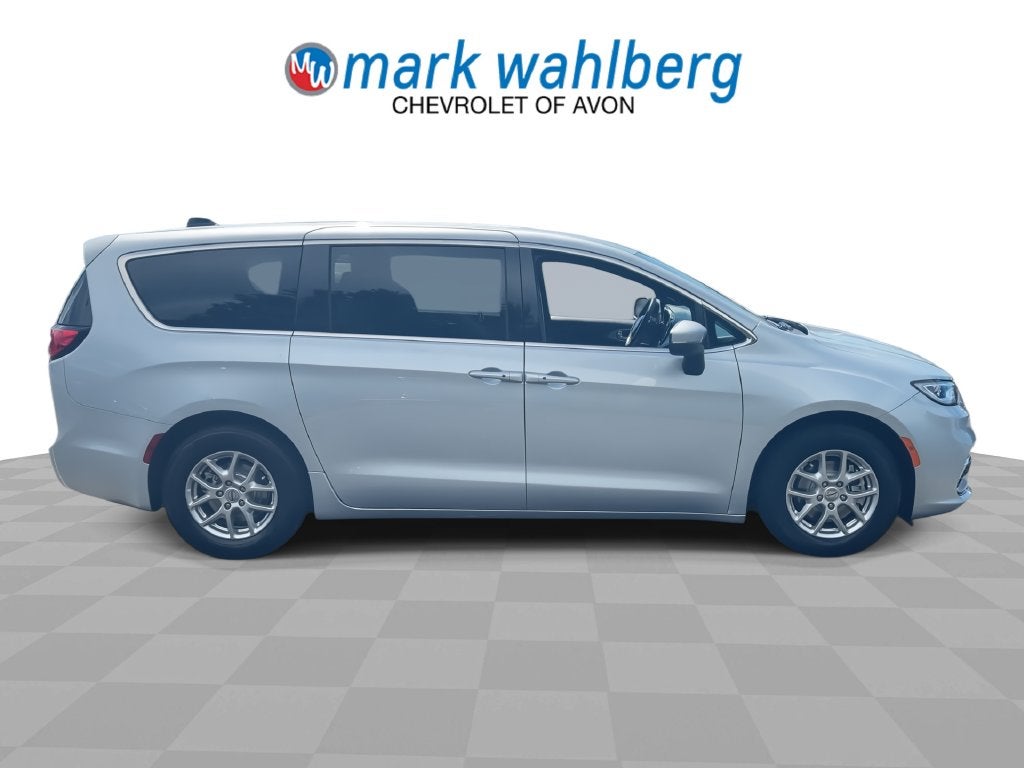 2023 Chrysler Pacifica Touring