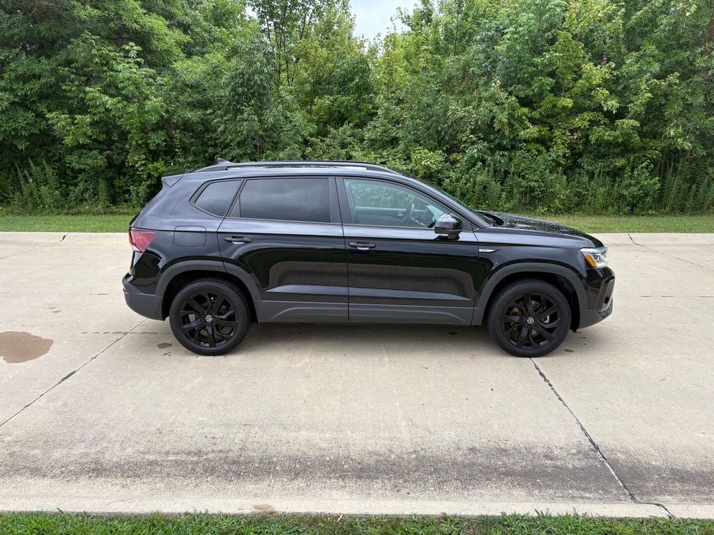 2024 Volkswagen Taos 1.5T SE