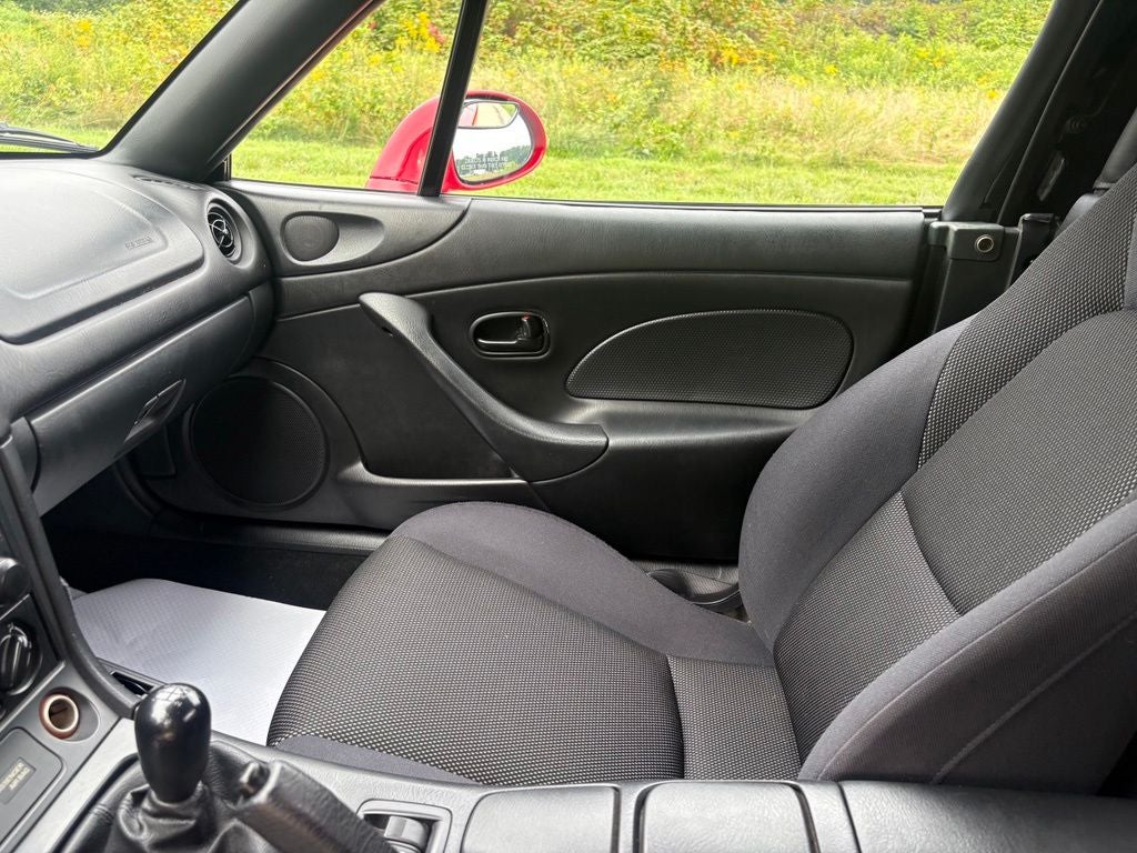 2002 Mazda Mazda Miata Base