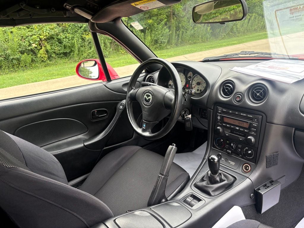 2002 Mazda Mazda Miata Base
