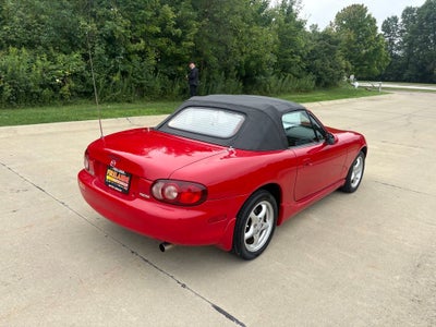 2002 Mazda Mazda Miata Base