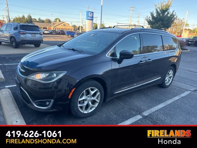 2017 Chrysler Pacifica Touring L Plus