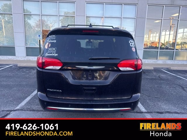 2017 Chrysler Pacifica Touring L Plus