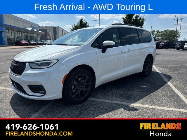 2023 Chrysler Pacifica Touring L