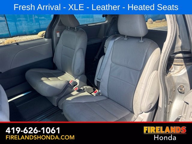 2016 Toyota Sienna XLE 8 Passenger