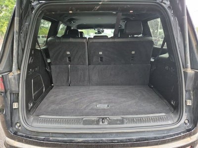 2023 Jeep Wagoneer Base