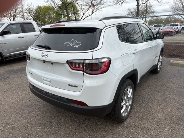 2024 Jeep Compass Latitude Lux