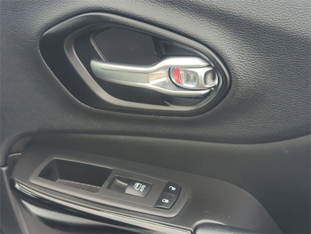 2023 Jeep Cherokee Altitude Lux 4x4