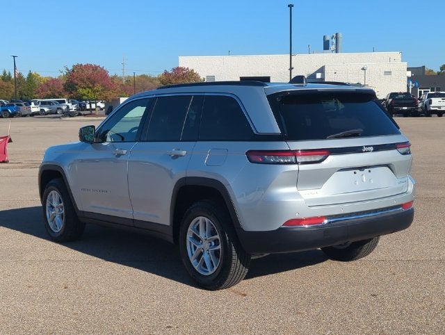 2025 Jeep Grand Cherokee Laredo X 4x4