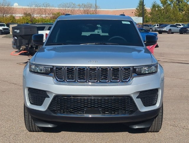 2025 Jeep Grand Cherokee Laredo X 4x4