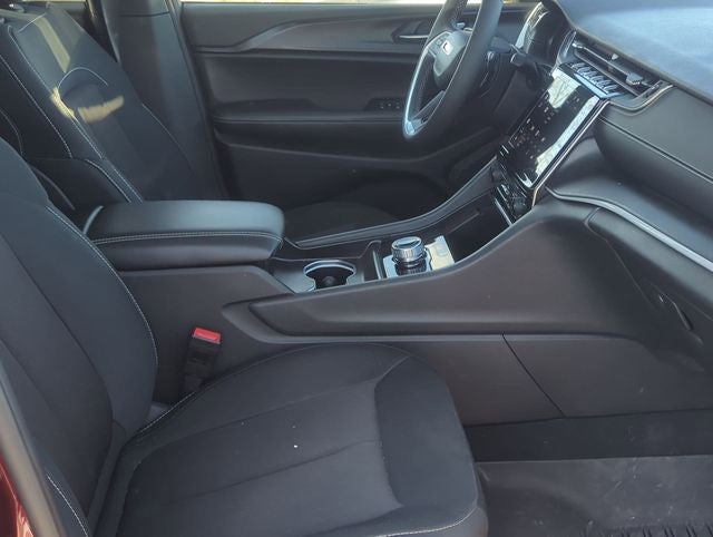 2024 Jeep Grand Cherokee Laredo X 4x4