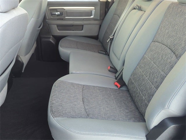 2018 RAM 1500 Big Horn Crew Cab 4x4 5'7' Box