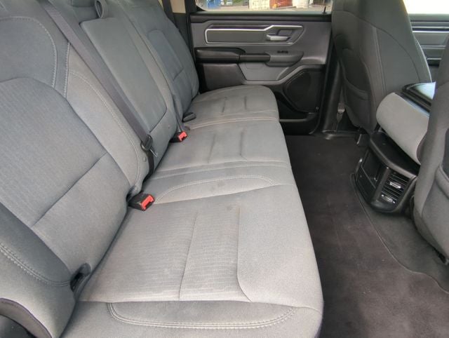 2020 RAM 1500 Big Horn Crew Cab 4x4 5'7' Box