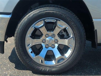 2022 RAM 1500 Big Horn Crew Cab 4x4 5'7' Box
