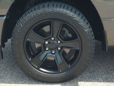 2020 RAM 1500 Big Horn Crew Cab 4x4 5'7' Box