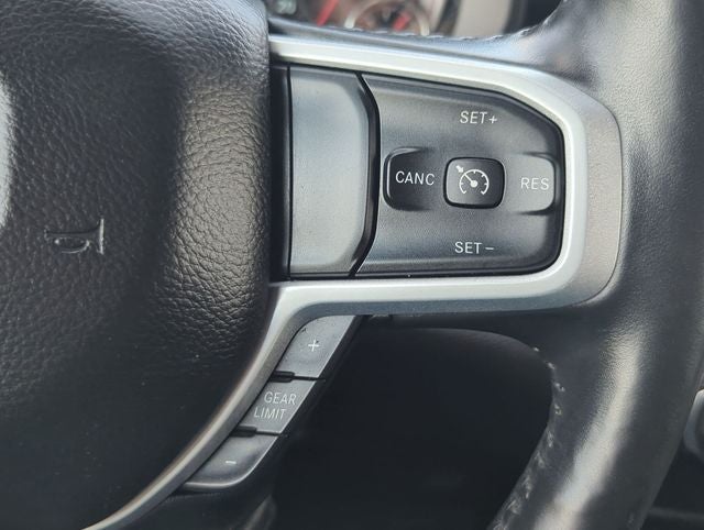 2020 RAM 1500 Big Horn Crew Cab 4x4 5'7' Box