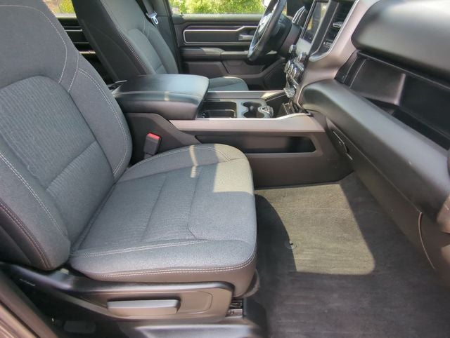 2020 RAM 1500 Big Horn Crew Cab 4x4 5'7' Box