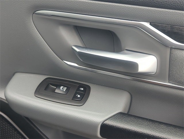 2019 RAM 1500 Big Horn/Lone Star Crew Cab 4x4 5'7' Box