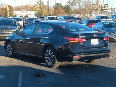 2024 Nissan Altima SV FWD