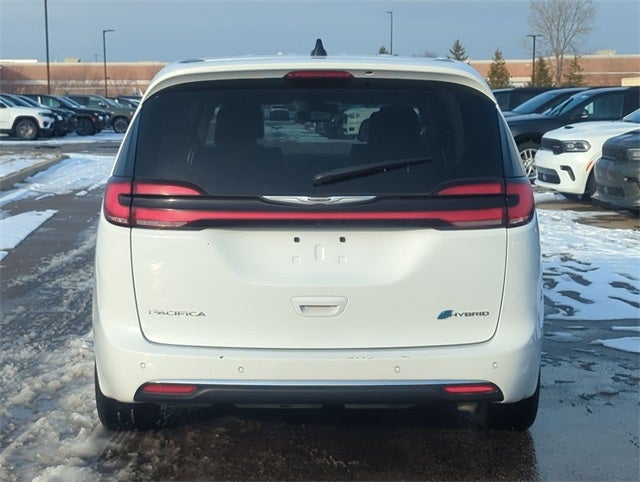 2024 Chrysler Pacifica Hybrid Select