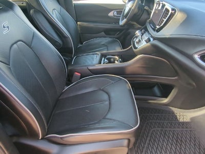 2025 Chrysler Pacifica Limited AWD