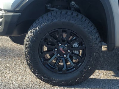 2023 GMC Sierra 1500 4WD Crew Cab Short Box AT4X