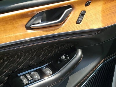 2022 Jeep Grand Cherokee Summit