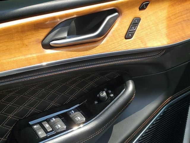 2022 Jeep Grand Cherokee Summit