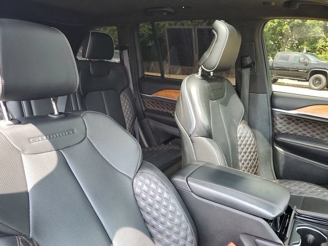 2022 Jeep Grand Cherokee Summit