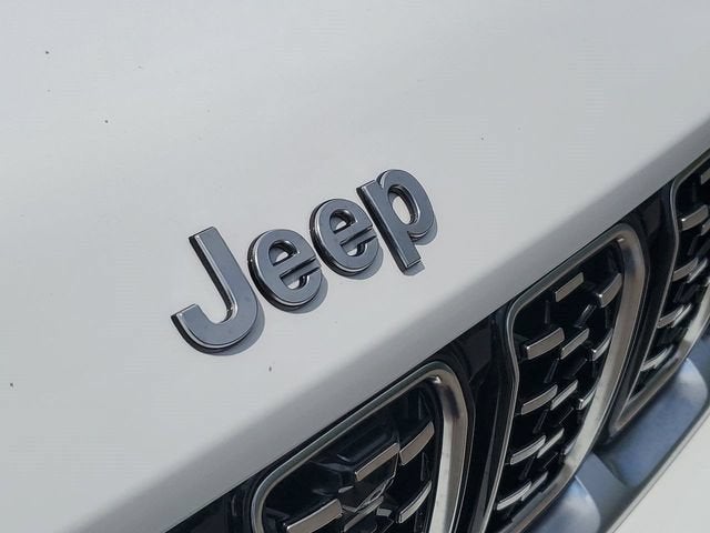 2022 Jeep Grand Cherokee Summit