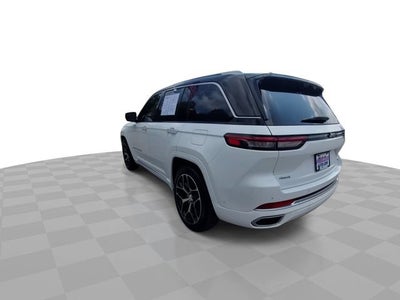 2022 Jeep Grand Cherokee Summit