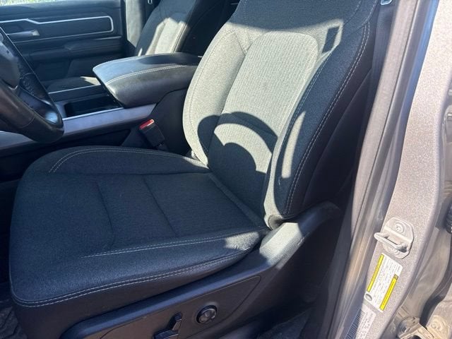 2020 RAM 1500 Big Horn Crew Cab 4x4 5'7" Box